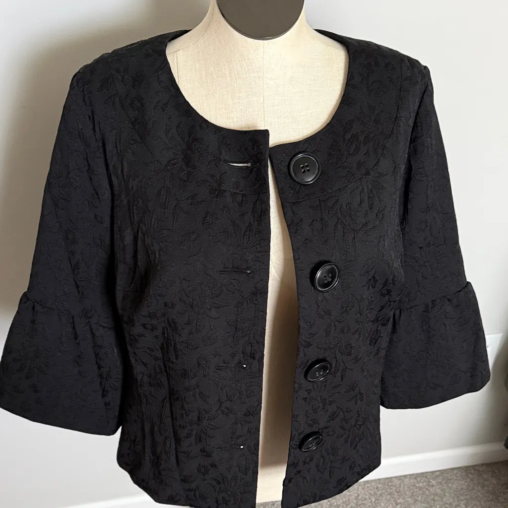 Apt. 9 Black Tie Blazer floral
embossed pattern 3/4 length bell Size 16W - Image 5