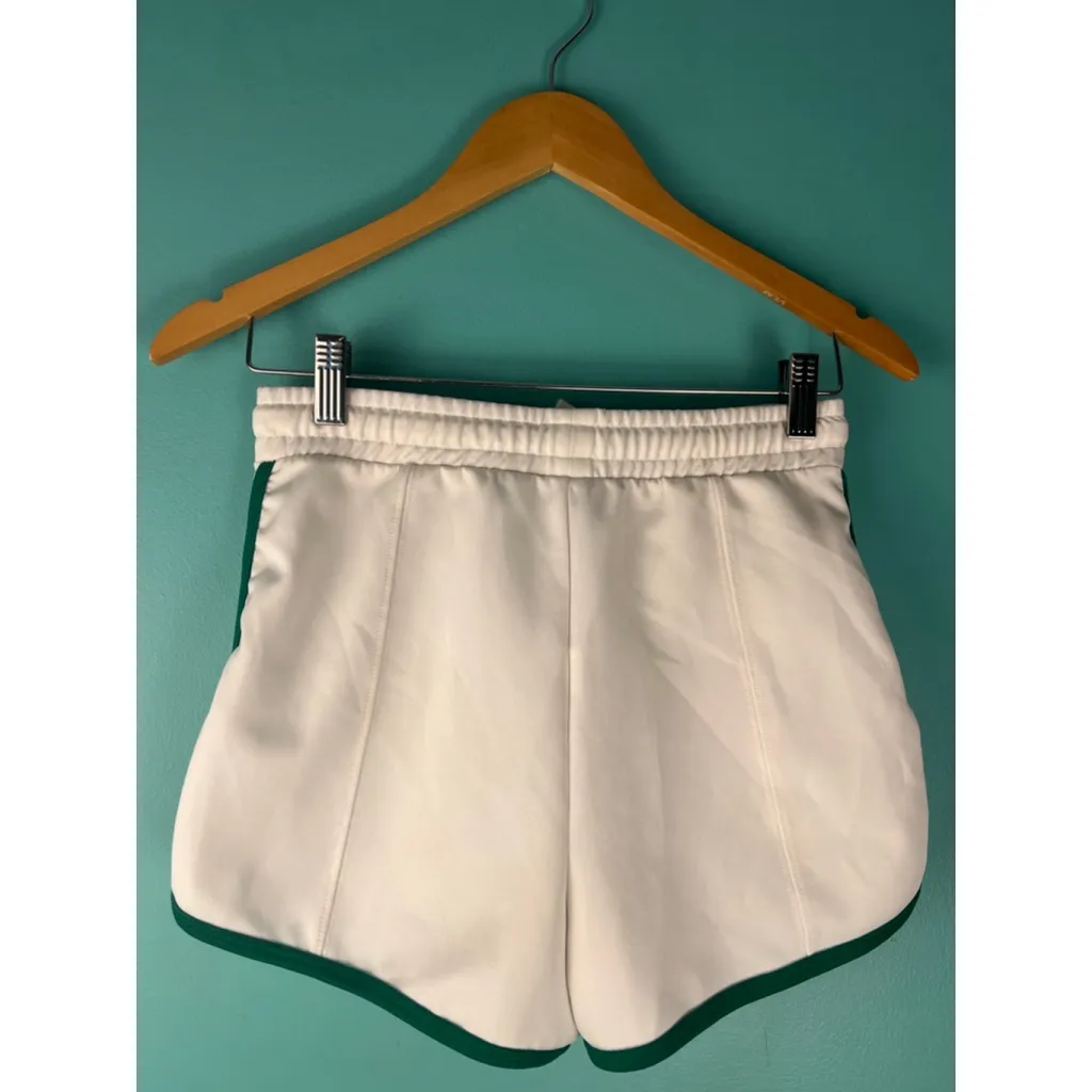 Sporty vintage vibes in limited-edition Prince x Zara shorts - Image 4