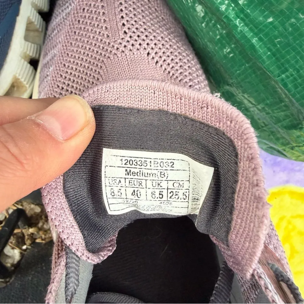 Women's 8.5 Brooks Levitate 4 Running Shoe Pink Mauve Grey White - Image 2