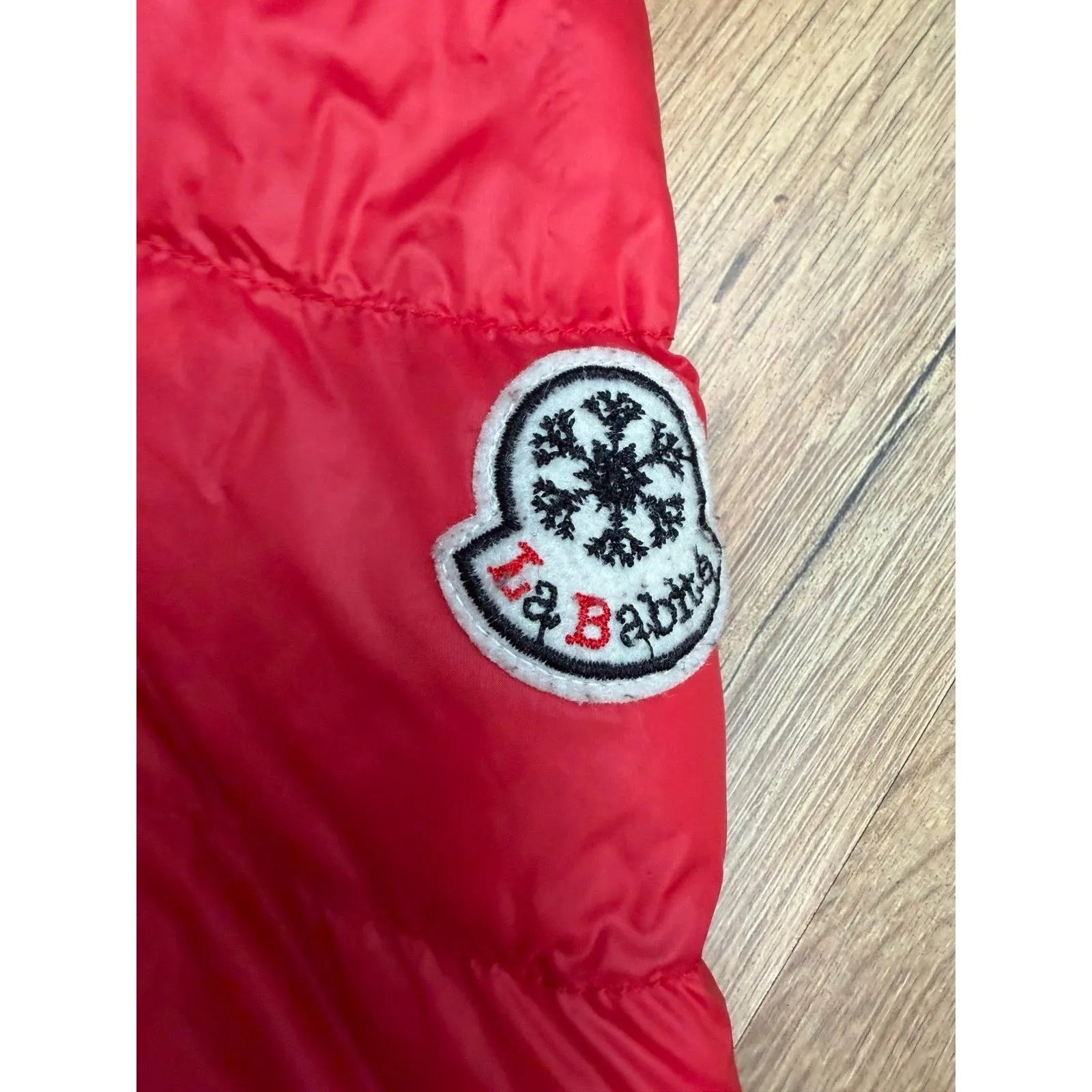 La Babité Red Down Puffer Jacket Hooded Lightweight Warm Coat Women's S Size 4 - Image 3