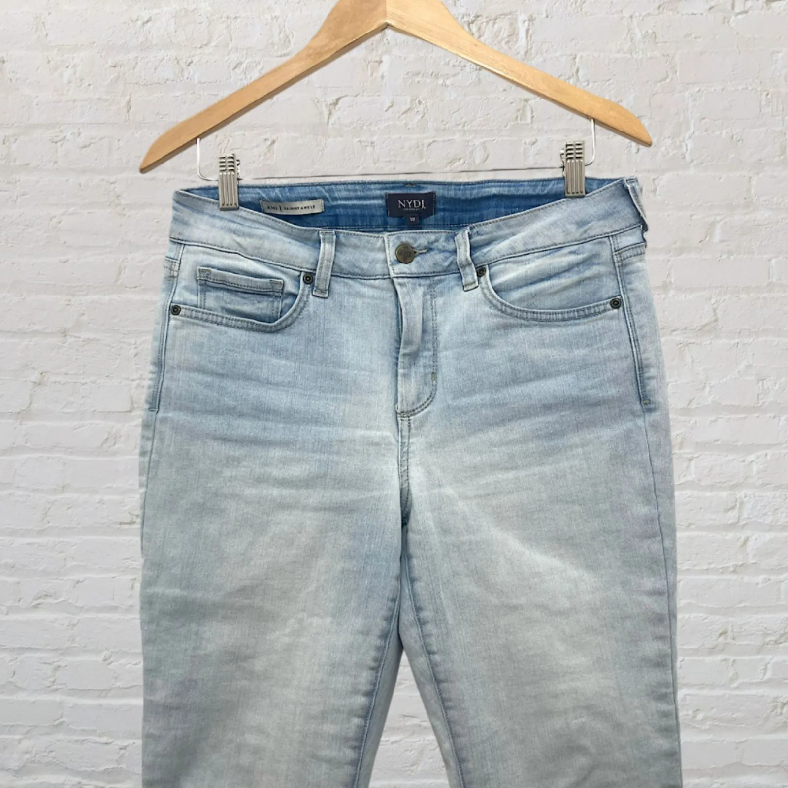 NYDJ Ami Ankle Skinny Jeans Light Blue Fade 10 High-Rise Casual Chic - Image 4