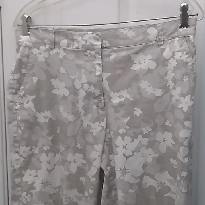 FINAL MARKDOWN Briggs capris 10 - Image 2