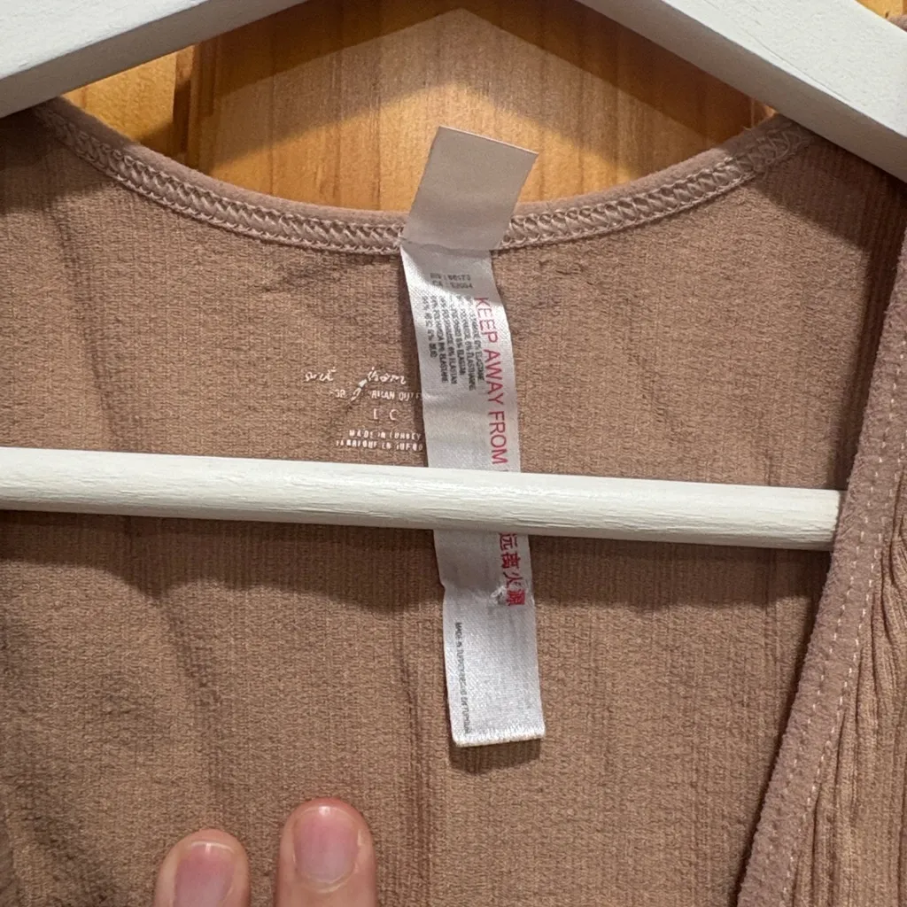 Urban Outfitters Out From Under Brown Ribbed Crop Top Bra Top Size Large. - Image 3