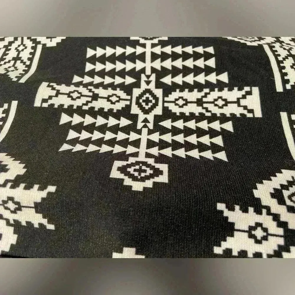 Charlotte Russe Black Cream Aztec Print Stretchy Pencil Skirt Midi Size Medium - Image 5