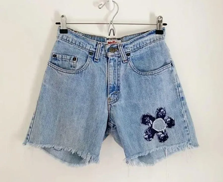 555 Student Vintage ‘91 The Big Jean Reworked Patchwork Denim Shorts - Image 4
