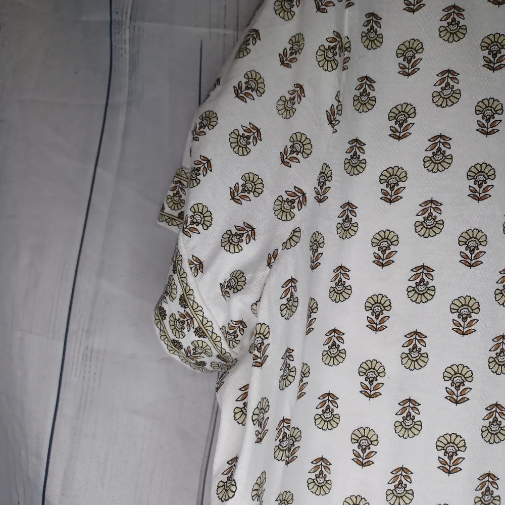 Pure J.JILL 100% Pima Cotton White and Gold Patterned Women's Top Black Size M - Image 5