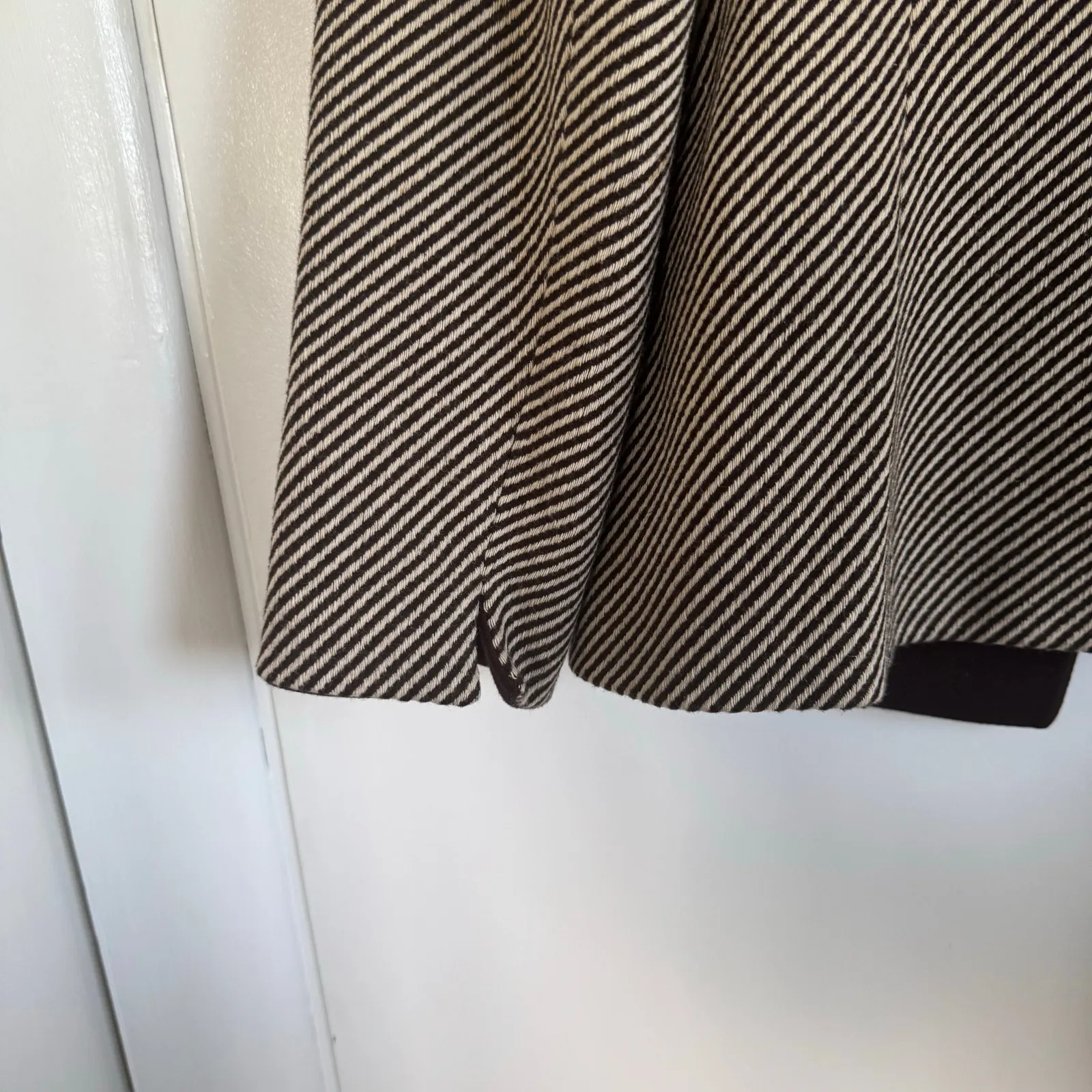 Tahari ASL Brown Cream Herringbone Striped Open Front Blazer Jacket Size 8 - Image 4