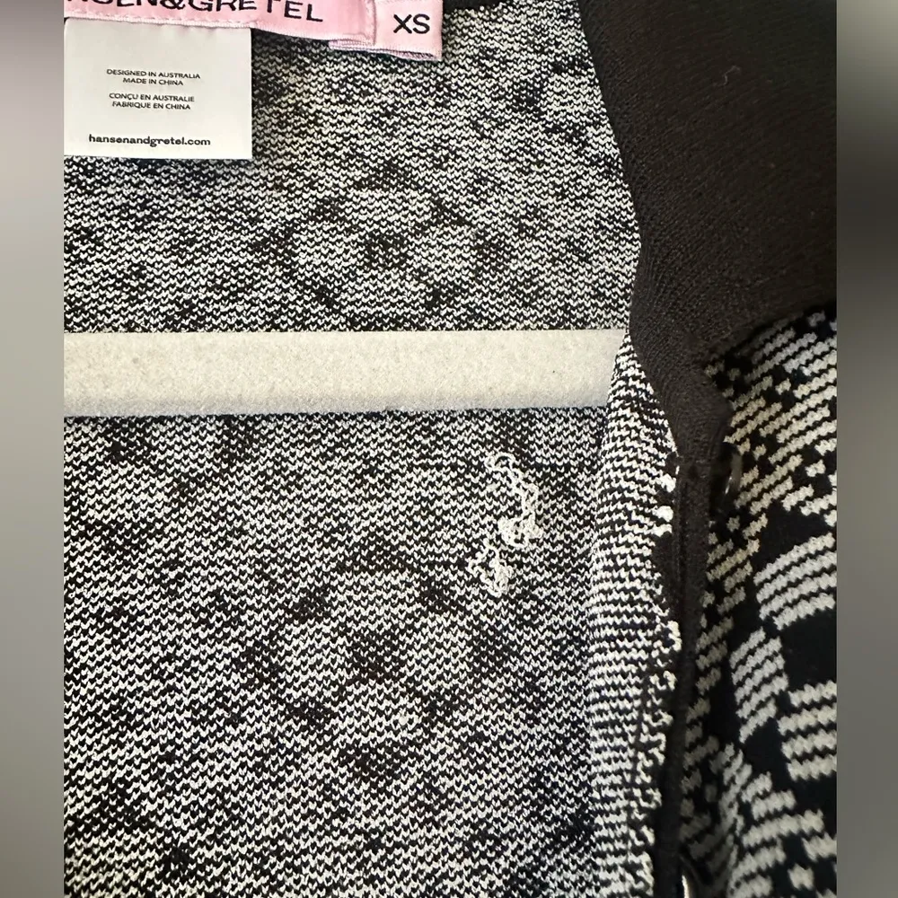 REVOLVE HANSEN + GRETEL Brydie Dress in Floral Jacquard, mini dress, size XS Black - Image 7