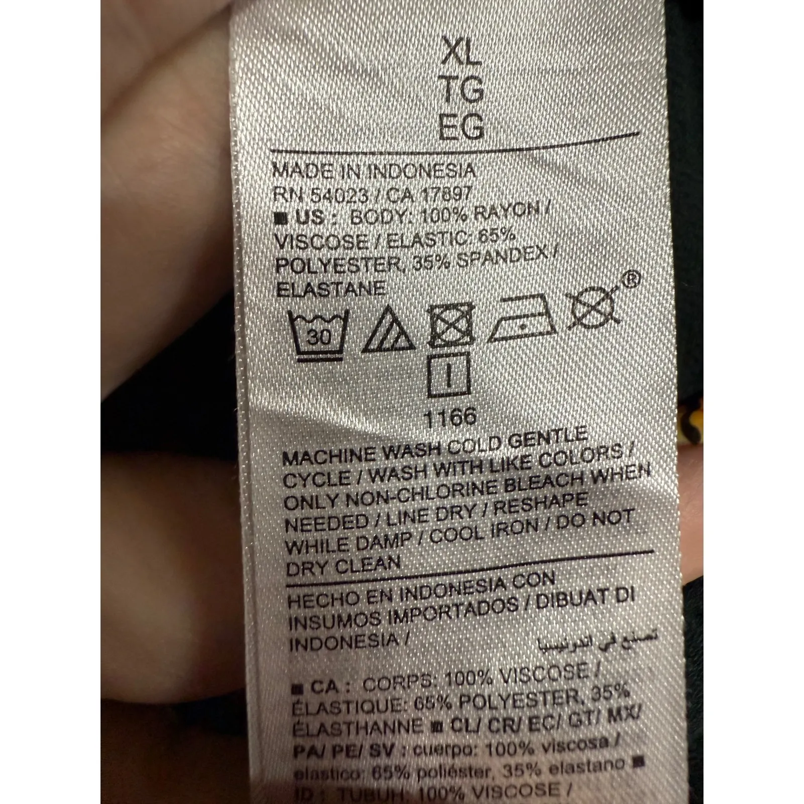 Old Navy smocked crepe top in green long sleeves size XL Prep Autumn Boho - Image 6