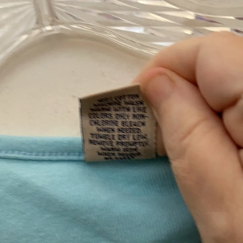 FINAL MARKDOWN High Sierra v neck tank top large - Image 4