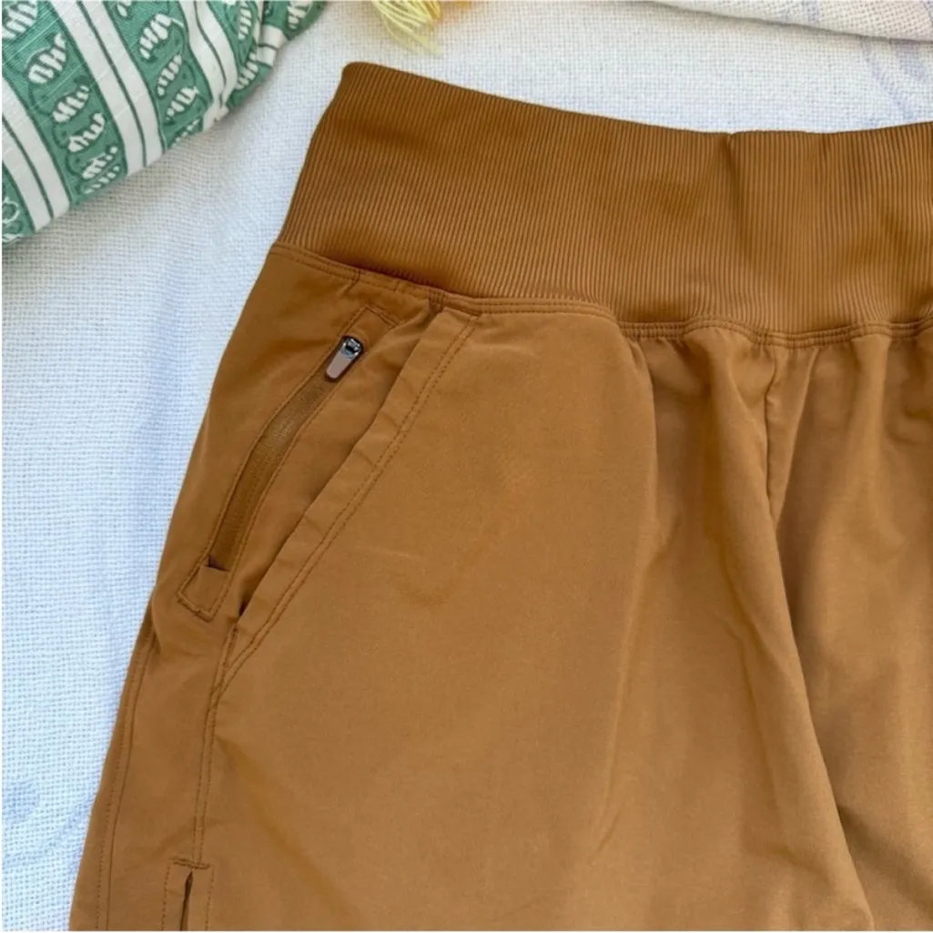 All in motion, women’s shorts - Image 2