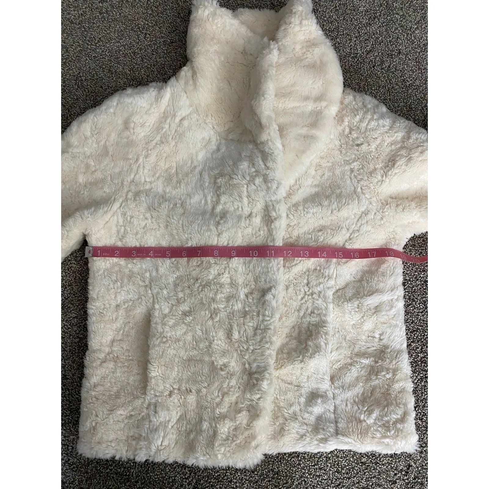 Esprit Outerwear Cream Faux Fur Jacket Small - Image 3
