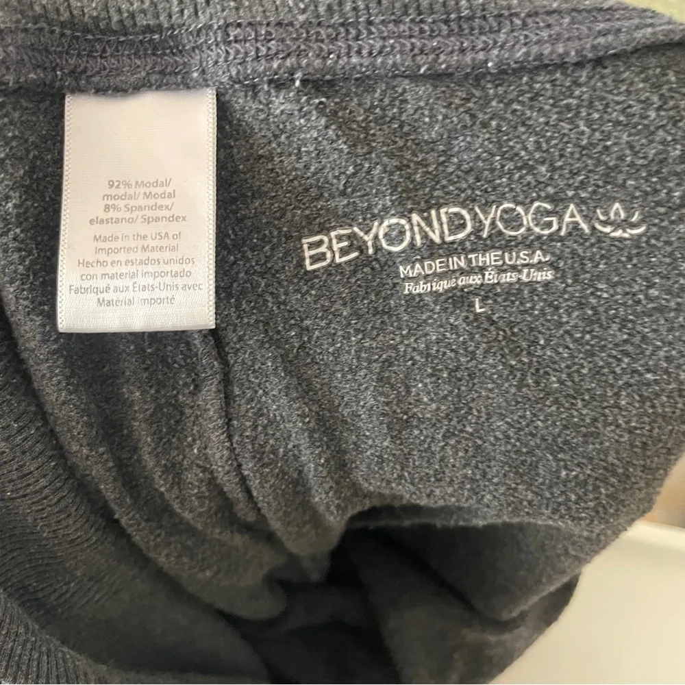Beyond Yoga   Joggers Size L - Image 3