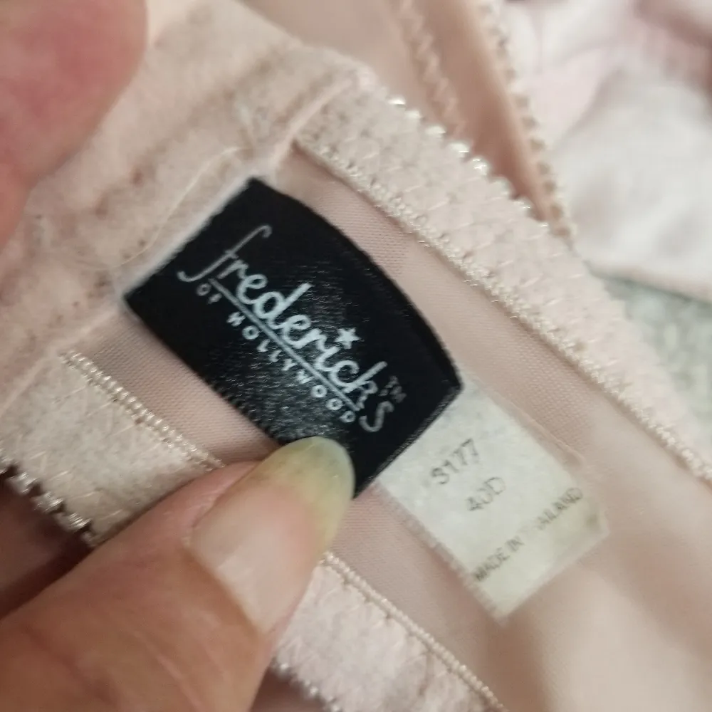 Fredericks of Hollywood Lace Bra - Image 4