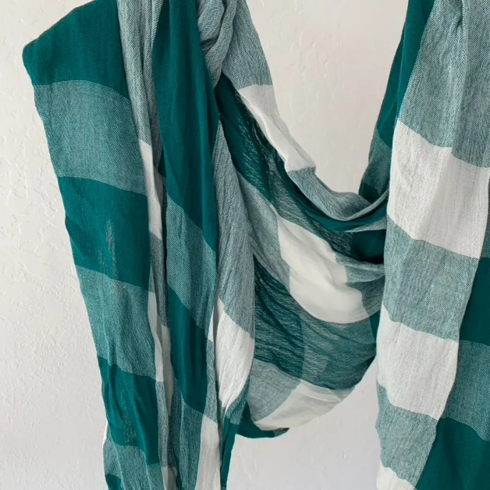 Forever 21 Plaid Green and White Scarf - Image 5