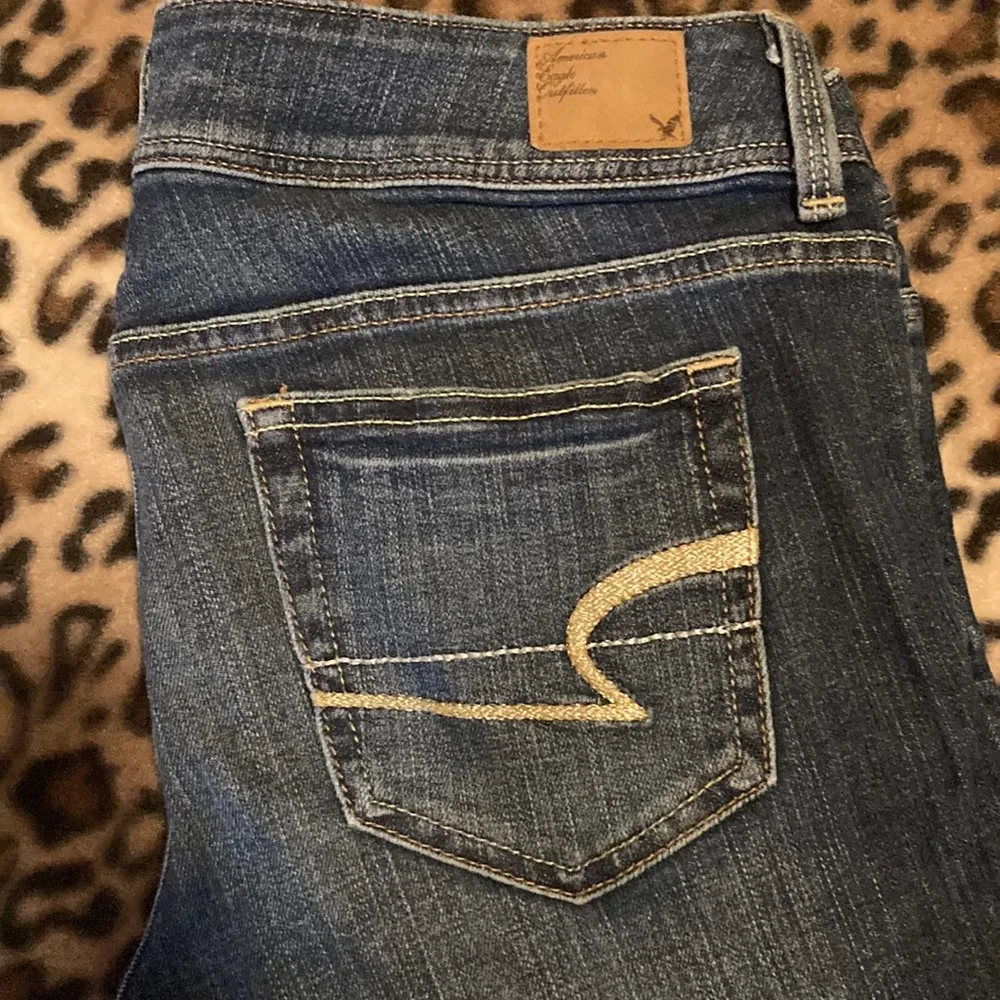 AMERICAN EAGLE Jeans Women’s Size 6 Short AE Slim Boot Cut Jeans - Image 3