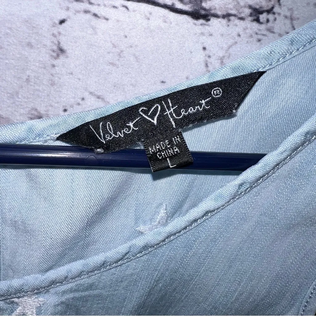 Velvet Heart‎ Chambray Embroidered Star Sleeveless Top Size Large - Image 4