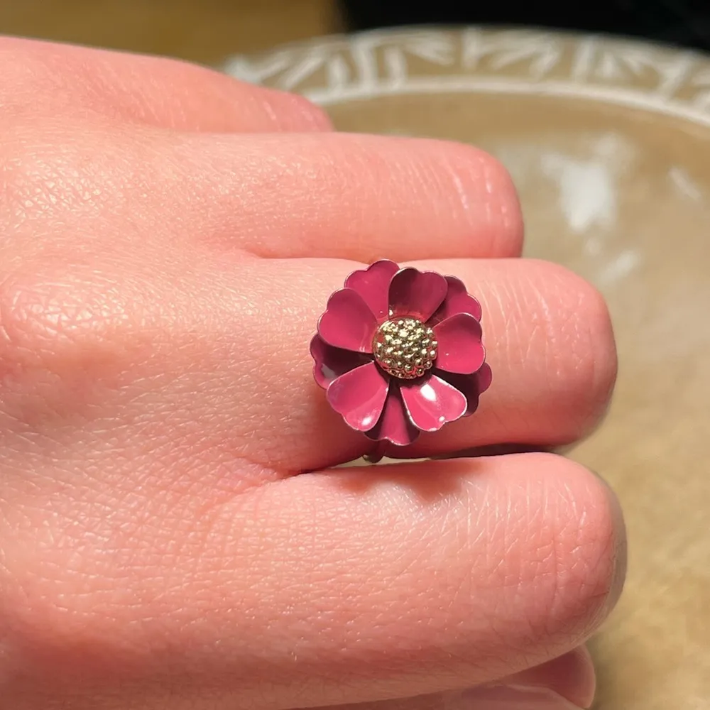 Lauren Conrad Pink Flower Ring - Image 9