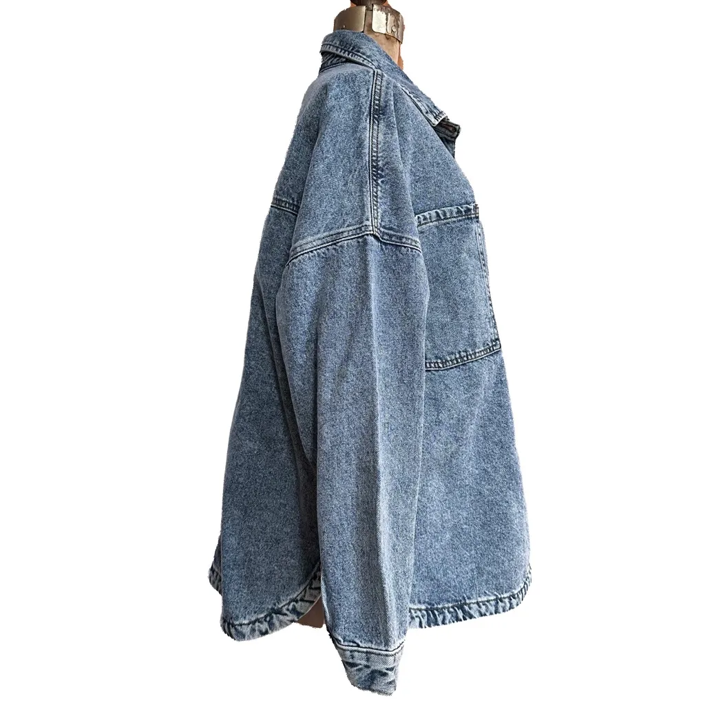 Celebrity Pink Oversized Shacket Button Down With Chest Pockets Acid Wash Denim - Image 4