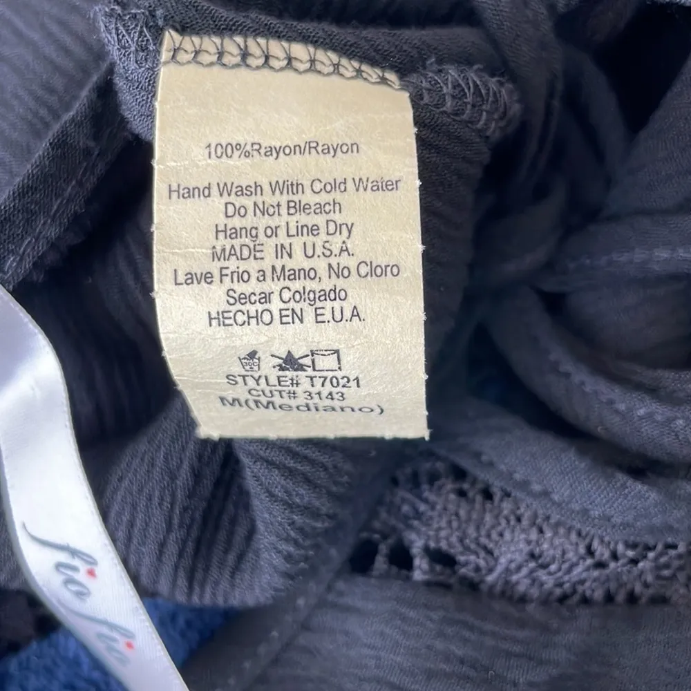 Fio Fio Women’s Black Fringed Bottom Cropped Tank Top with Cut Out - Image 5