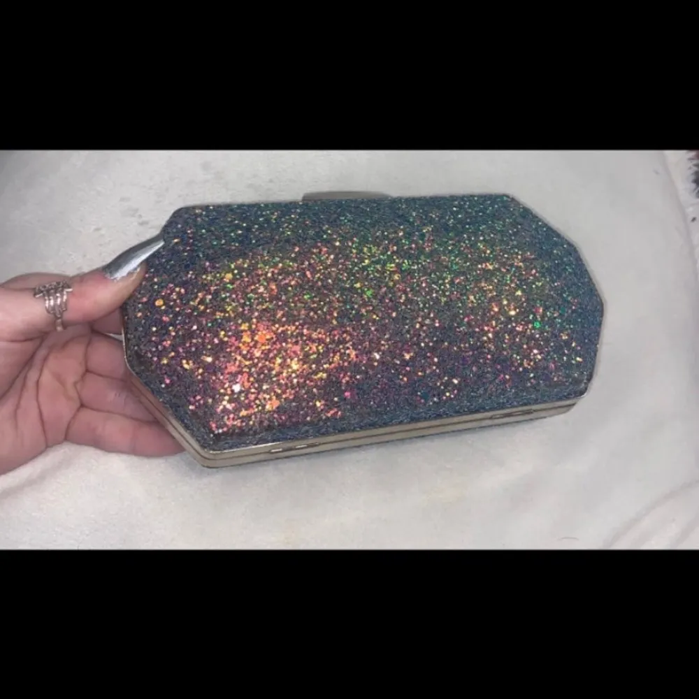 hexagon clutch - Image 4