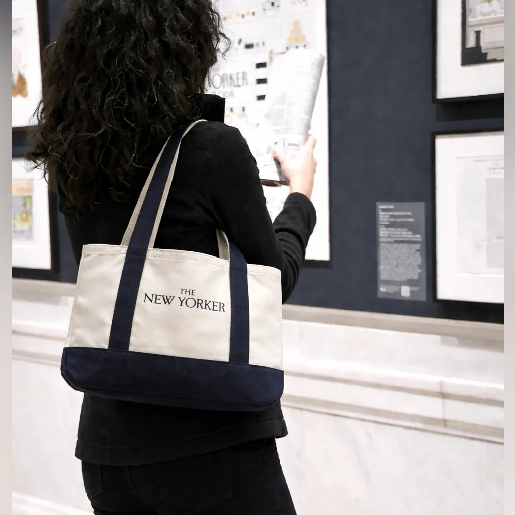 The New Yorker Vintage Small Canvas Tote Bag Book Bag Navy Blue Natural - Image 2