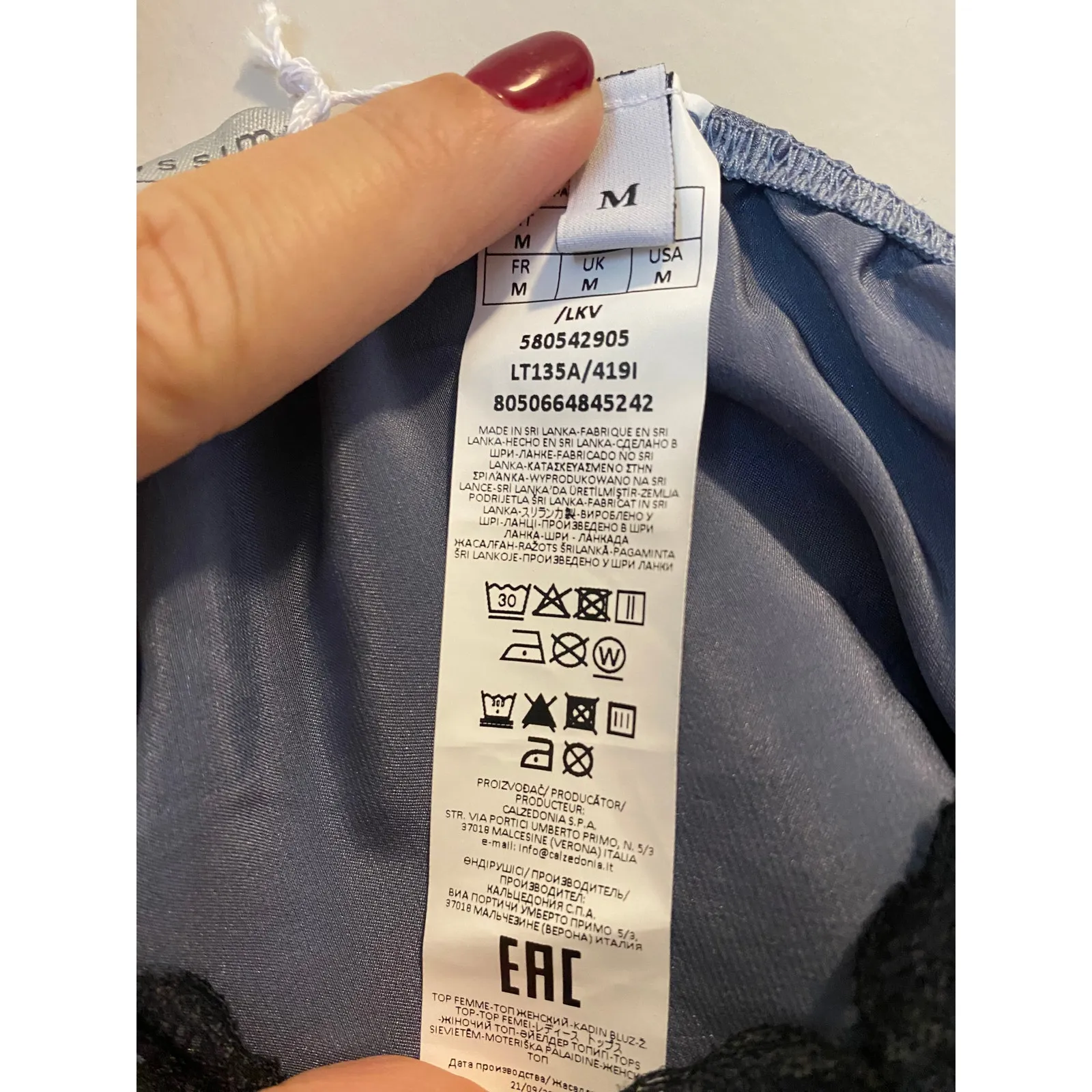 NWT Intimissimi V - Image 9