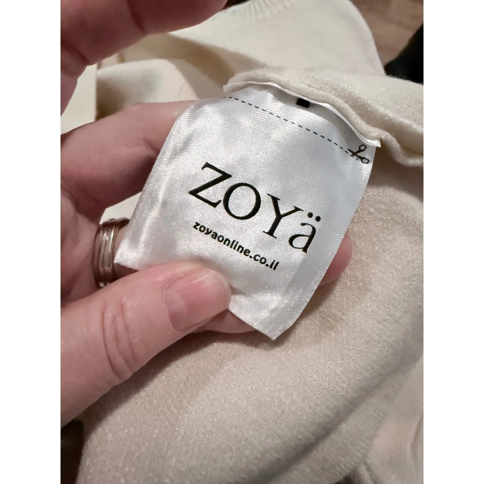 ZOYA Cream sweater Cropped Sweater 3/4 Sleeve Crew Neck Knit Women's soft S/M Size M - Image 2