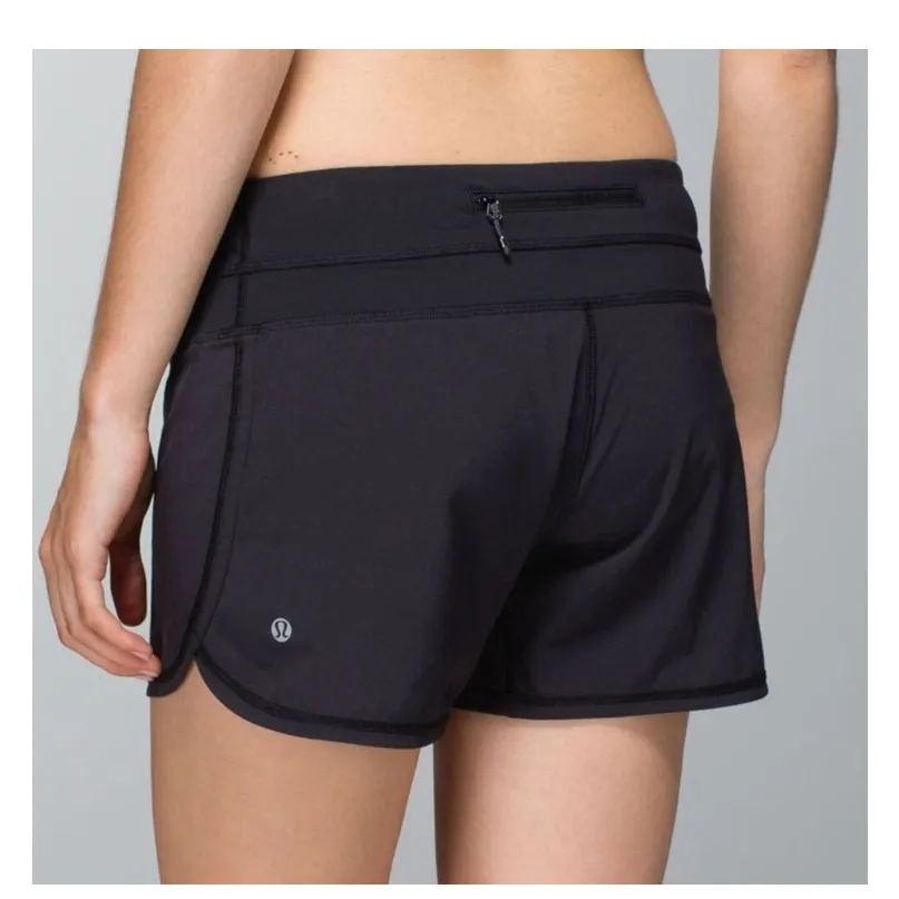 Lululemon Groovy Run Short in Black Size 6 - Image 2
