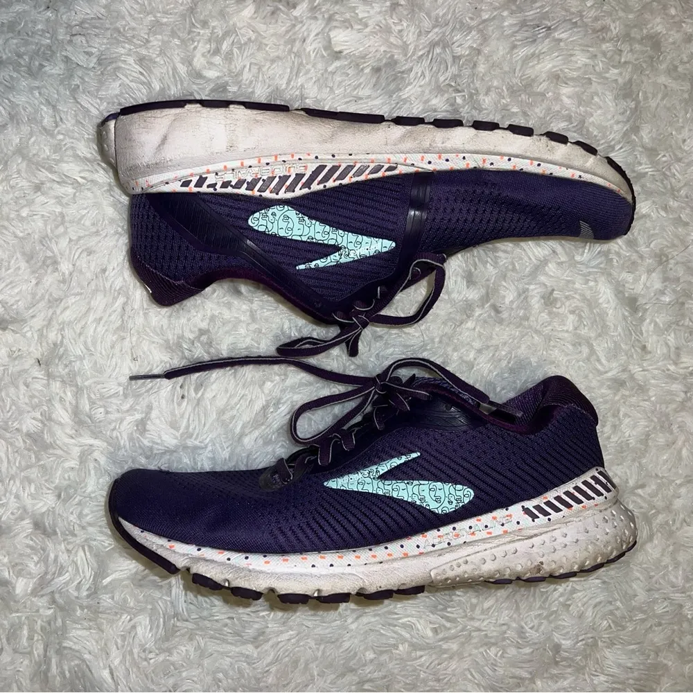 Purple Women’s Brooks Tennis Shoes Size 11 - Image 2