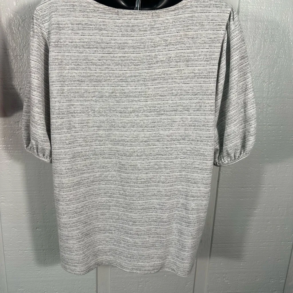 Unwritten Gray Top See Measurements EUC - Image 5