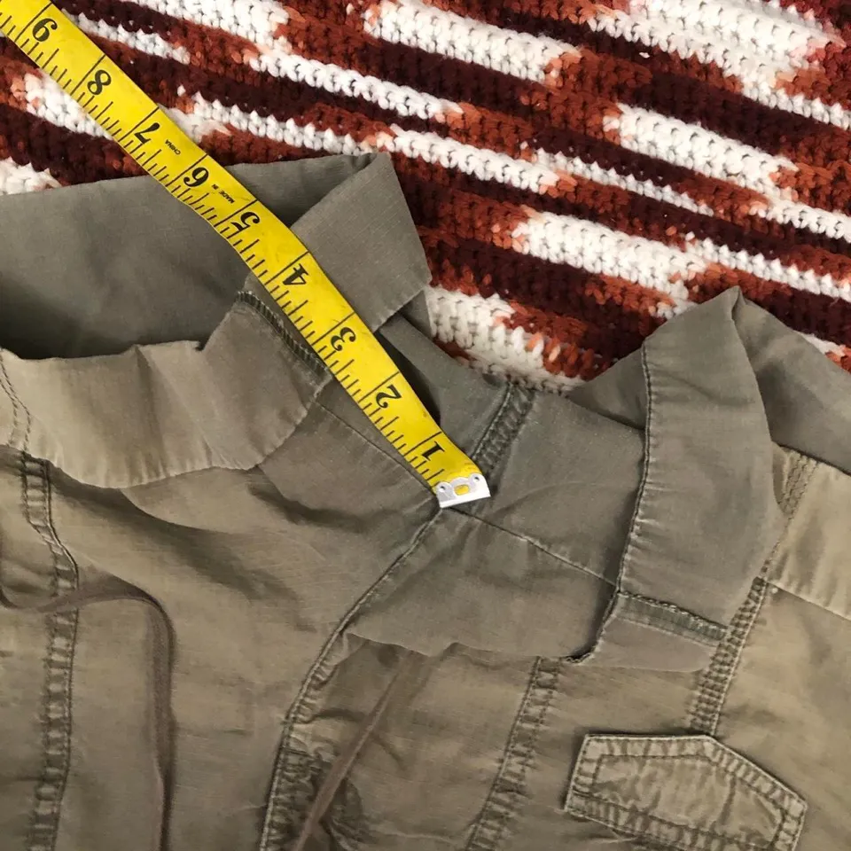 Y2K 2000s Dark Khaki green brown cargo utility shorts micro mini low mid rise adjustable drawstring shoelace tie waist cuffed-Size 10/M 100% Cotton Measurement in pics - Image 7