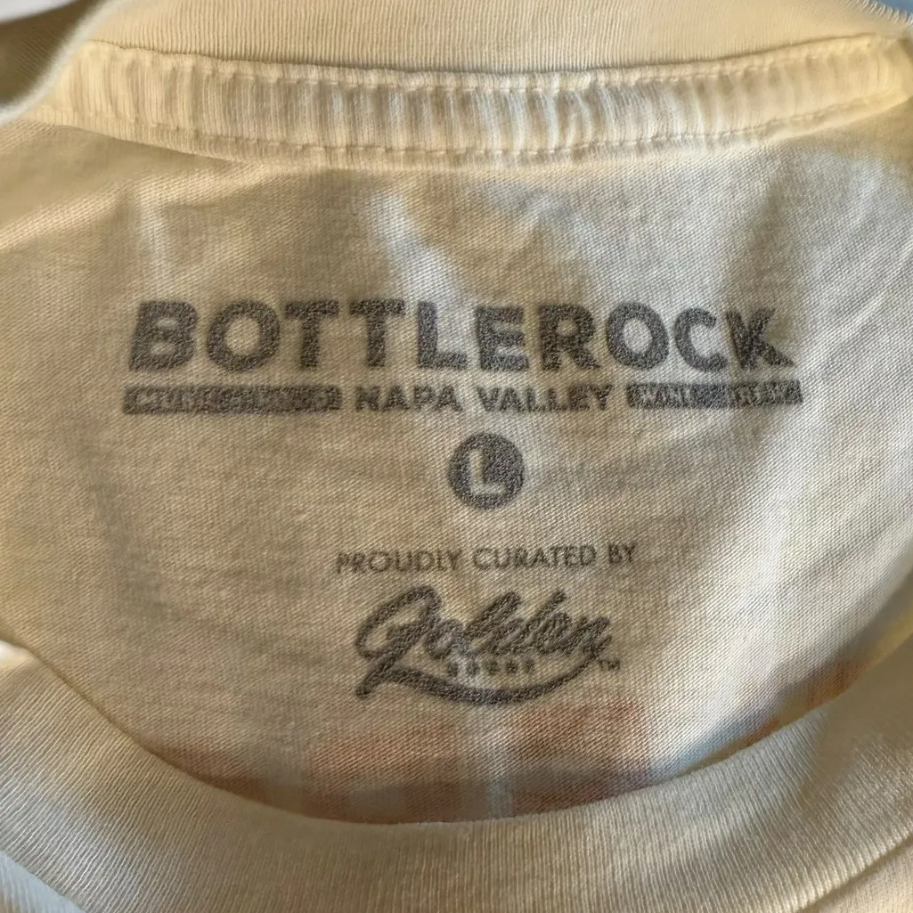 NWOT BottleRock Napa Valley Graphic Tee Size Large White - Image 5