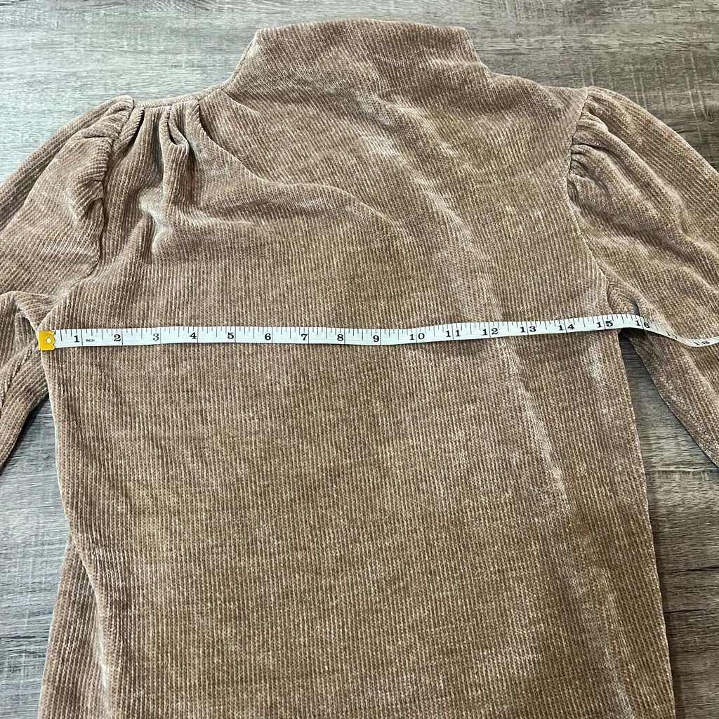 EXPRESS Supersoft Chenille Ruched Shoulder Mock Neck Tee - Image 6