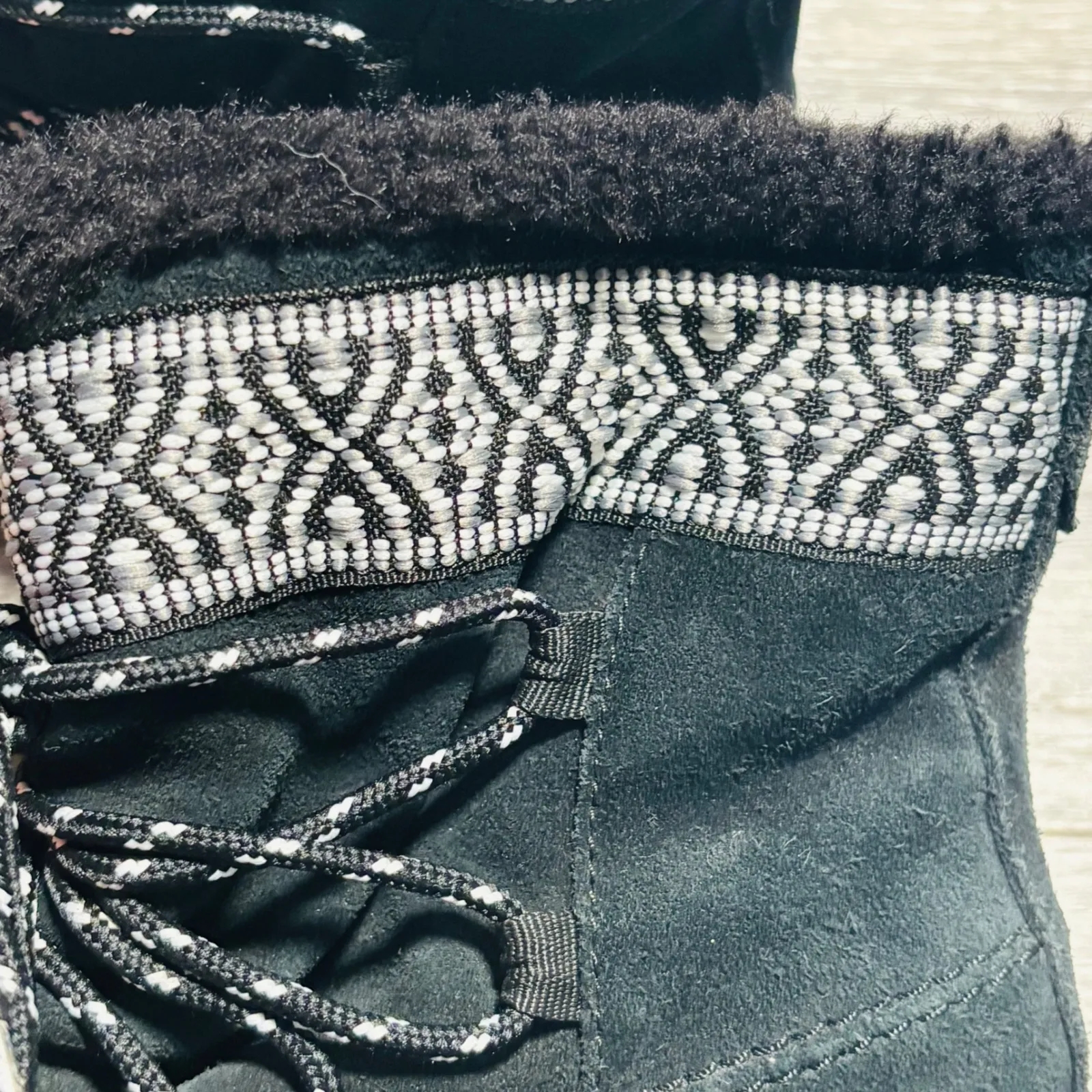 TOMS Women's Black Suede Alpine Ski Boots Size 7.5 - Image 12