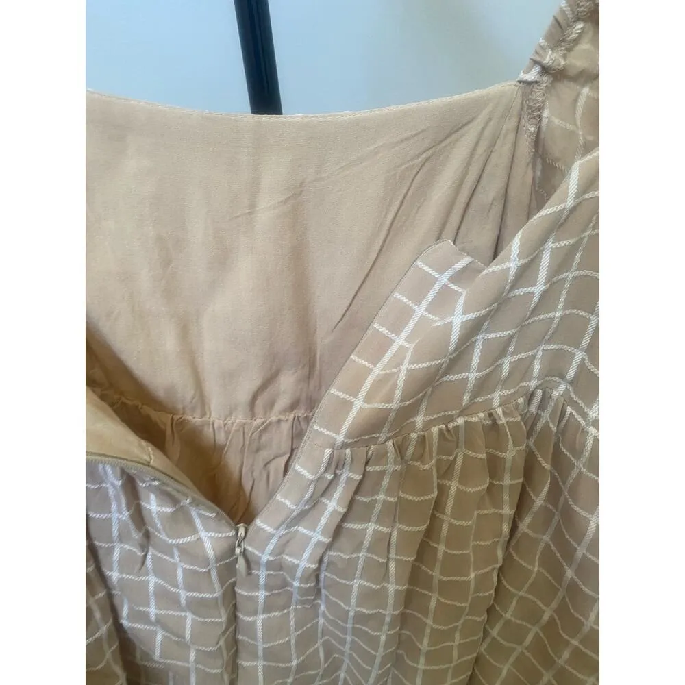 Storia  Plaid Tan and White Babydoll Puff Sleeve Top Size Small - Image 6
