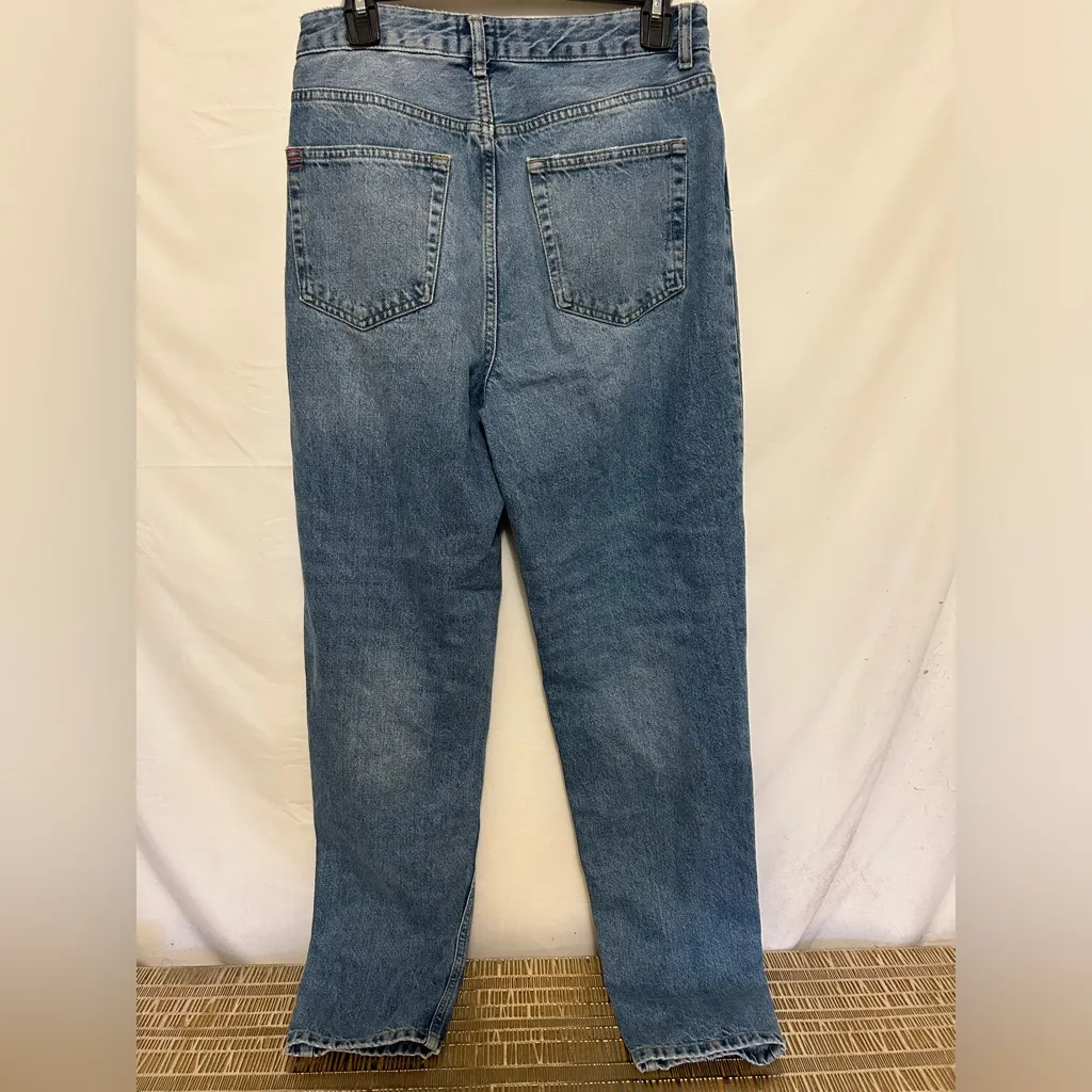 BDG‎ Urban Outfitters High Rise Mom Jean Size 29 - Image 4