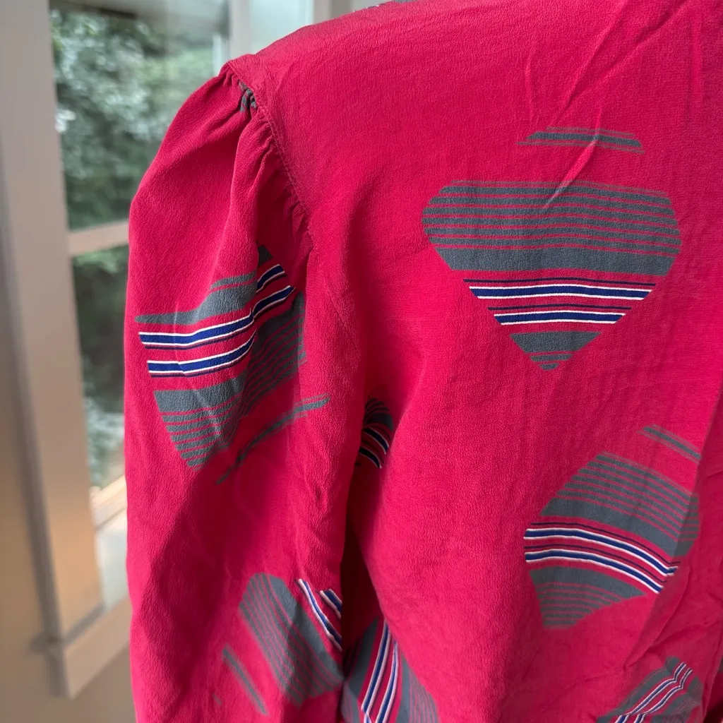 Vintage Ernst Strauss Red Silk Graphic Printed Tie Neck Puff Sleeve Blouse Sz 8 - Image 12