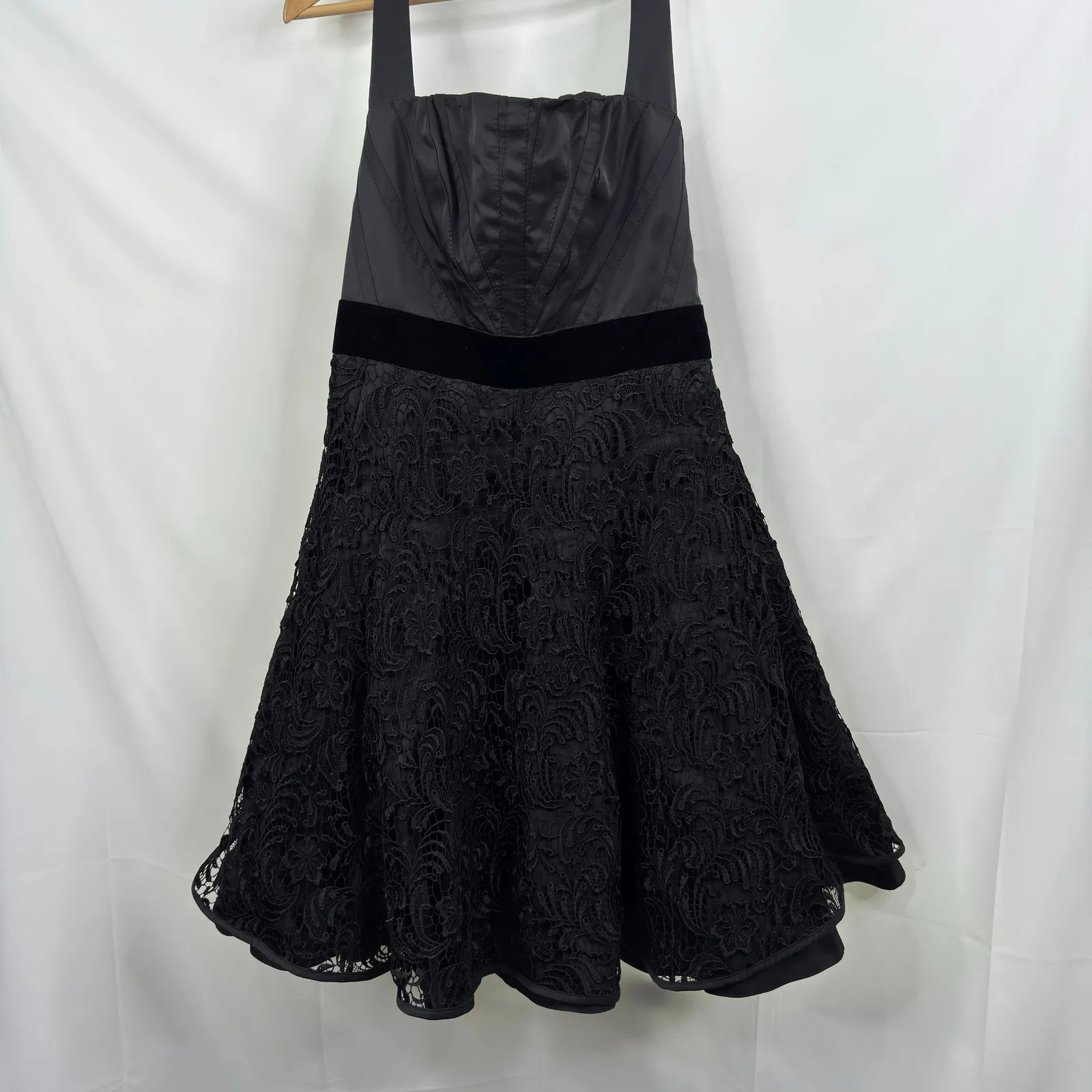 Karen Millen Black Halter Lace Fit Flare Party Dress Size 8 NWT - Image 14