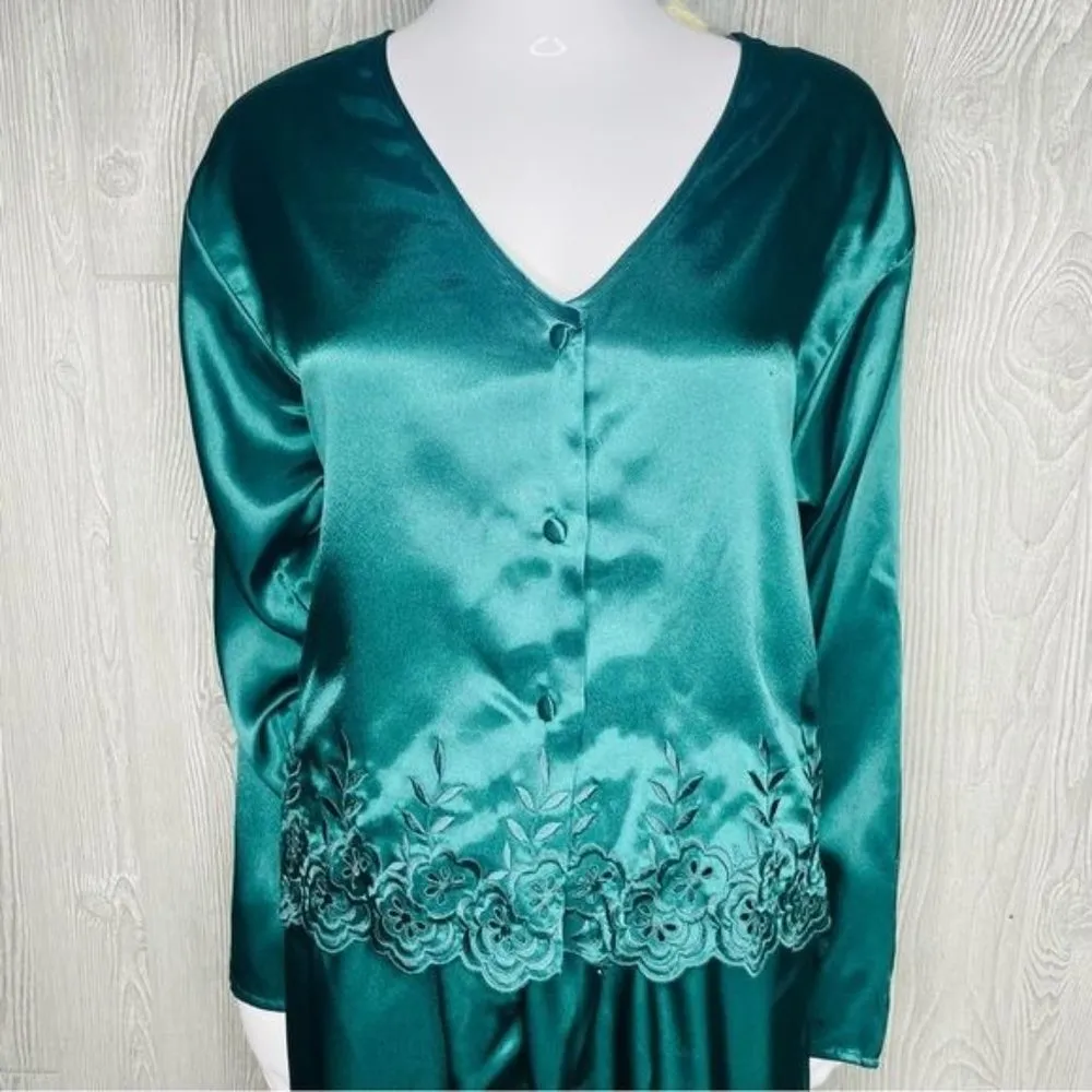 Nwt Victoria secret Vintage intimate silky floral long sleeve pajama set sm/med - Image 9