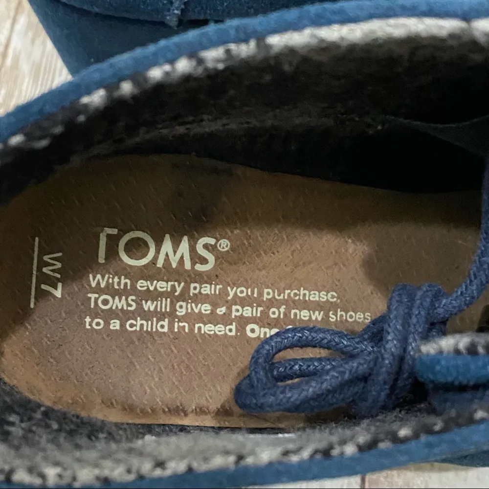 TOMS Blue Suede Desert Wedge Booties Size 7 - Image 14