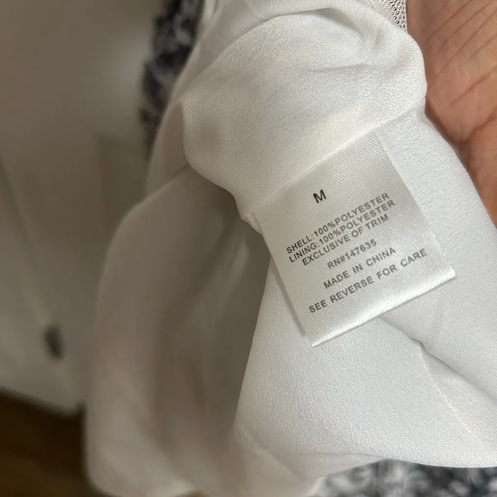 Romeo & Juliet Couture Black and White Lace Midi Dress - Image 8