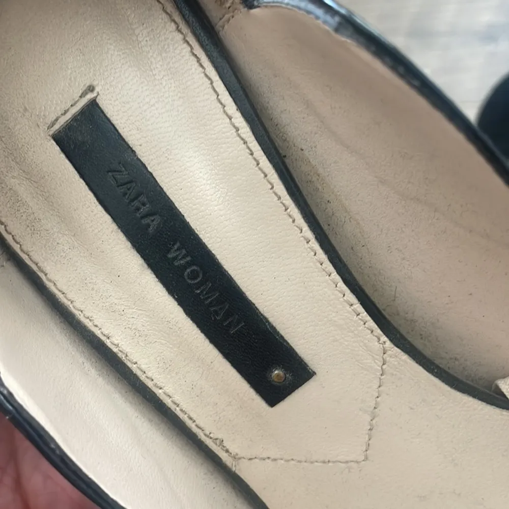 Zara Pointed Pump High Heel - Image 4