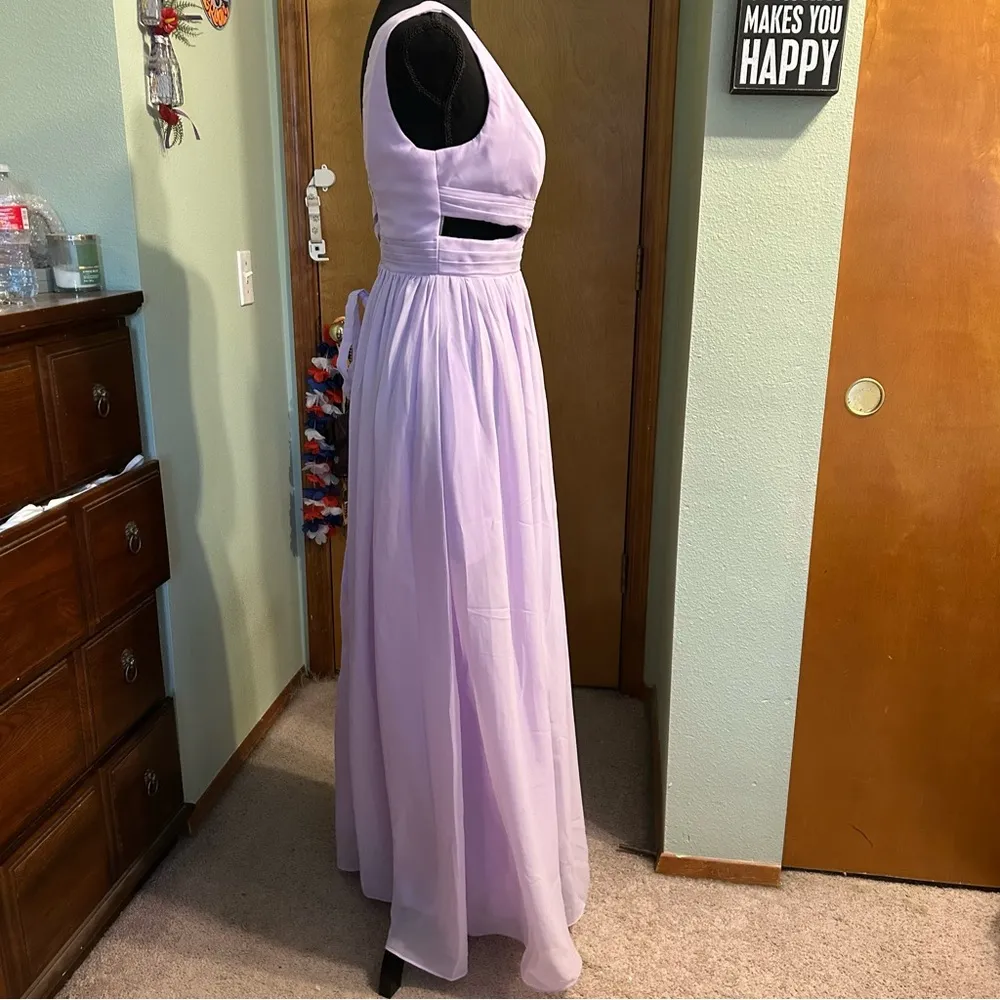 NWOT lavender one shoulder bridesmaid dress with side cutout and slit size 2 Purple - Image 2