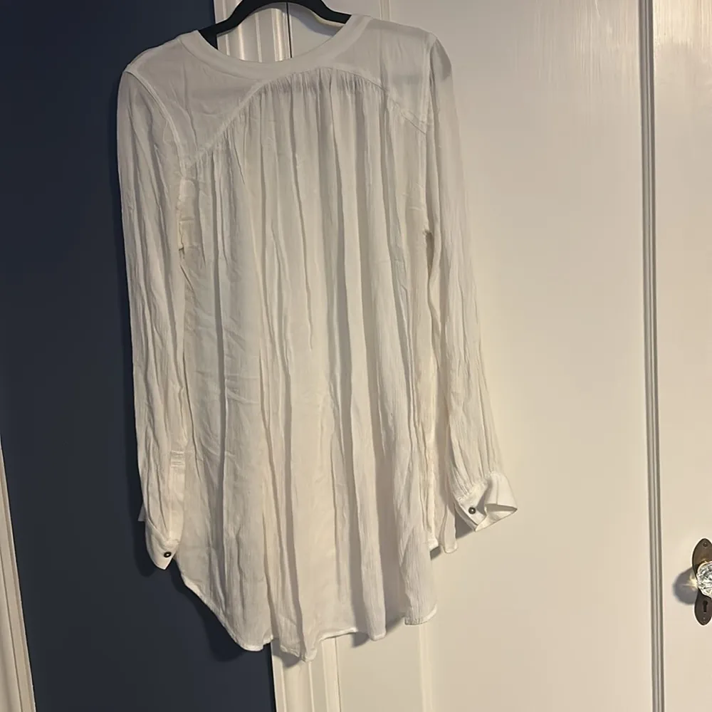Free People tunic loose flowy size medium M great lines stain on front - Image 6