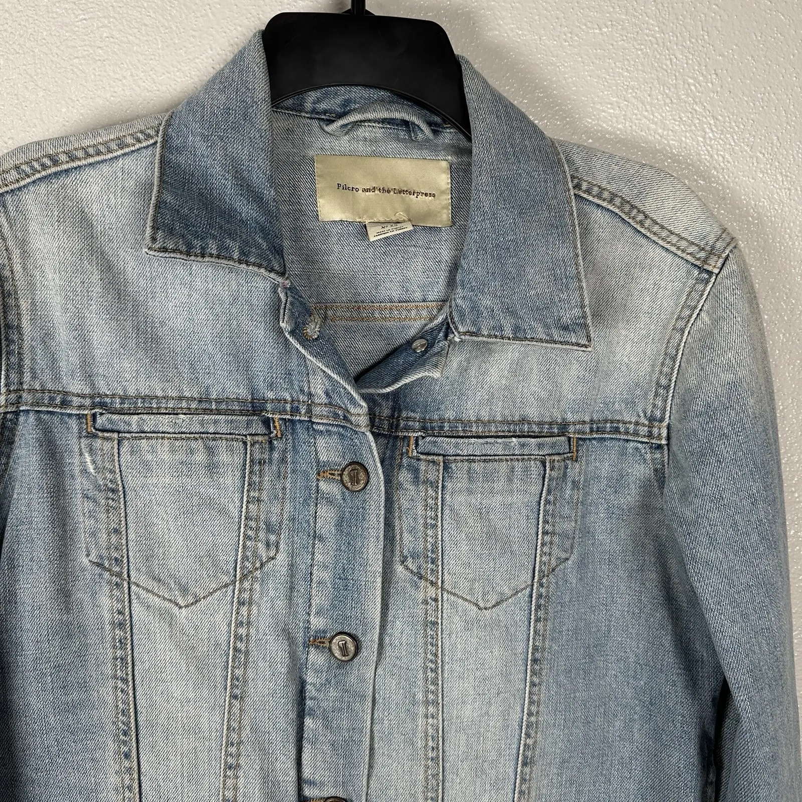Anthropologie Pilcro Letterpresss Light Wash Denim Trucker Jacket Womens Size XS - Image 2