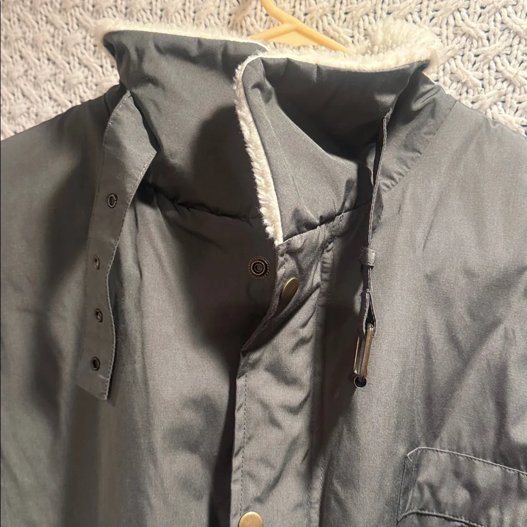 OAK + FORT WOMENS small gray Jacket with Cream Sherpa Collar - Image 2