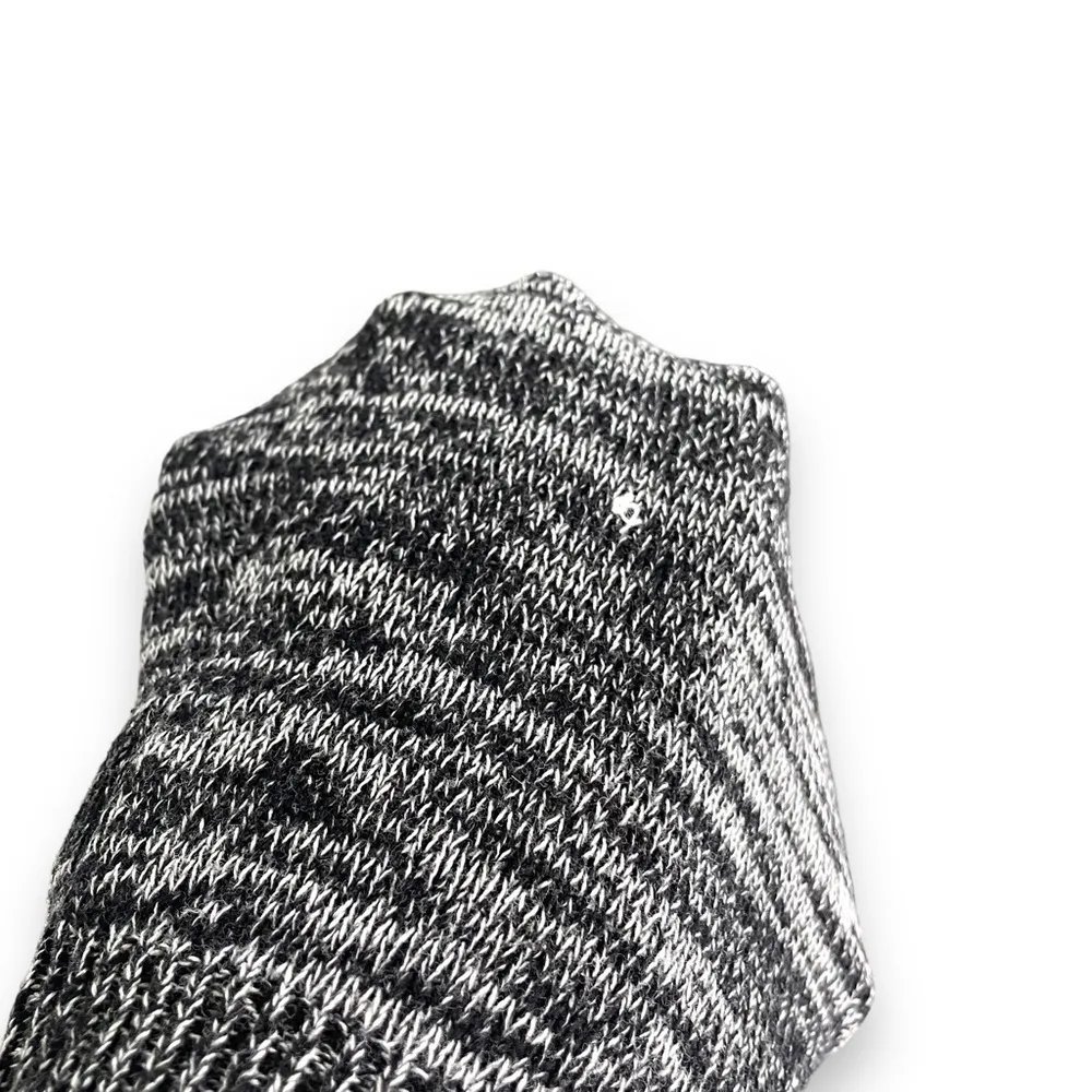 Billabong Black White Knitted Cardigan - Medium - Image 9
