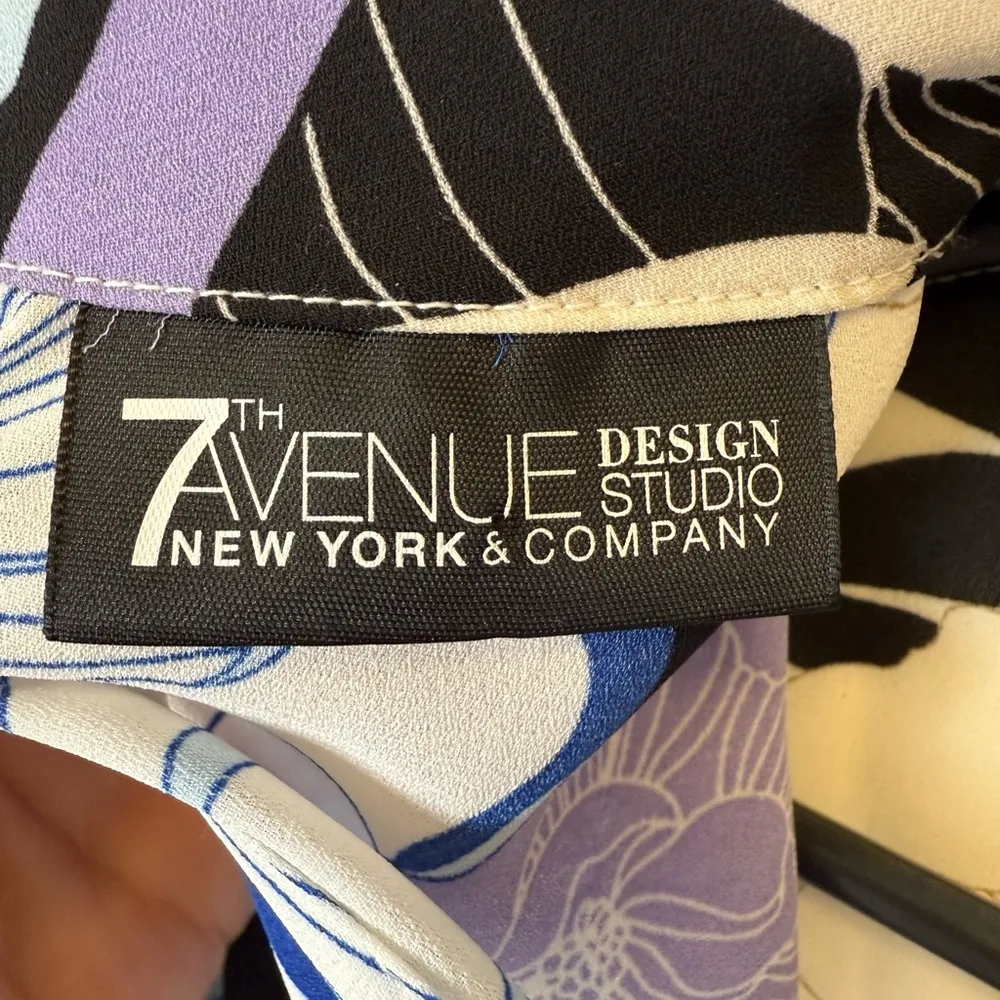 New York & Company High Neck Flutter Sleeve Floral Blouse Women’s Size XL Purple - Image 6