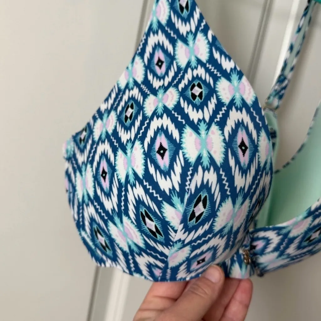 Victoria's Secret NEW Blue Ikat Abstract Print Plunge Halter Bikini Top 38C - Image 4